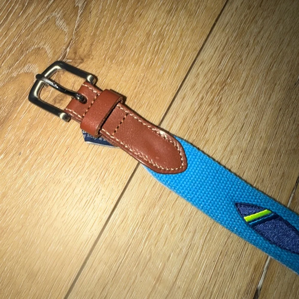 Vineyard Vines Preppy Men’s Canvas and Leather Belt Golf Surfboard size 28‎